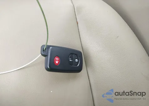 2013 Toyota Prius V Five из США, поврежденный, VIN JTDZN3EUXD3230557